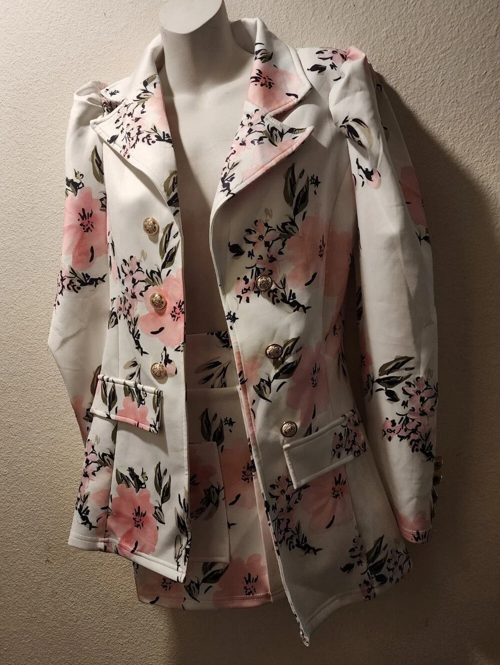 CHICME Women’s Floral Blazer & High Waisted Shorts Set Size M